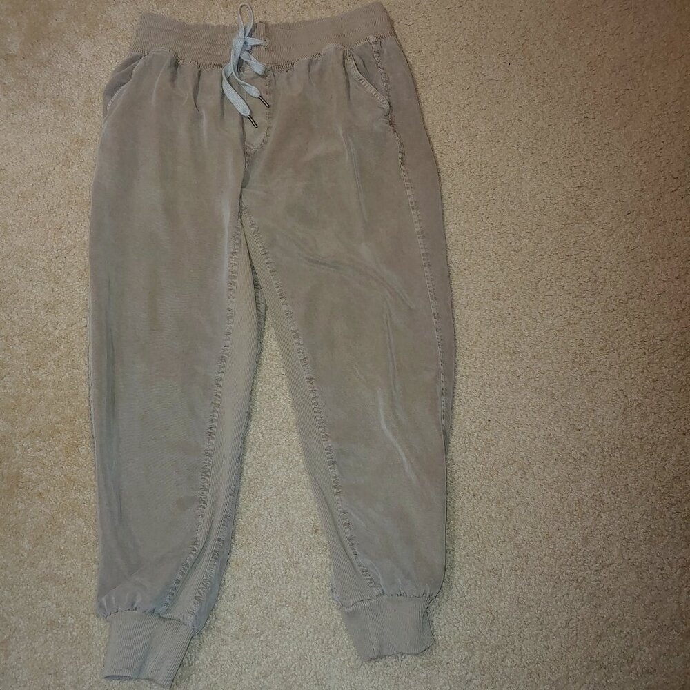Aerie Joggers Tan Size M